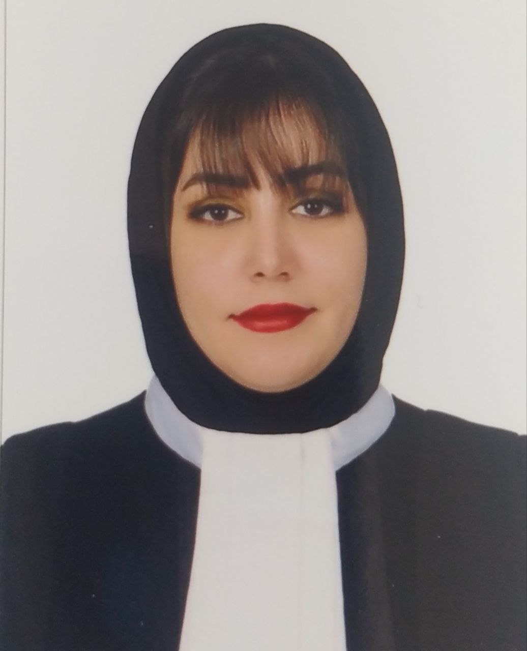 مینا رکابدار لاریمی